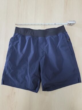 Mens Fabletics Athletic 7" Shorts